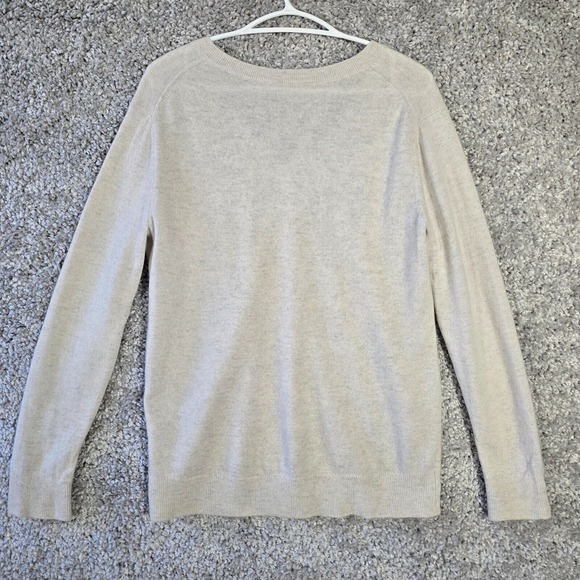 Vince Womens Cashmere Sweater Size XS Cream‎ V Neck Pullover Minimalist Luxe - Picture 12 of 16